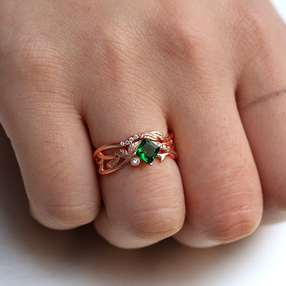 Ladies Copper Ring With Simulated Square Zircon And Geometric Pattern Jewelry