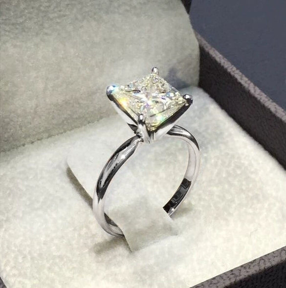 Ladies Fashion Geometric Copper Diamond Ring With Zircon