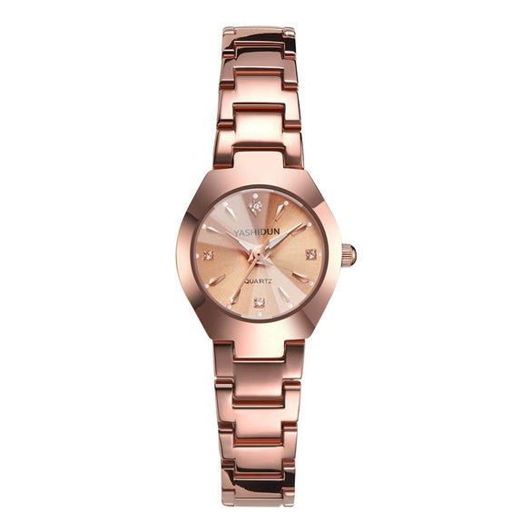 Ladies Fashion Quartz Watch With Round Dial Made Of Alloy Case And Stainless Steel Strap For Couple Wholesale