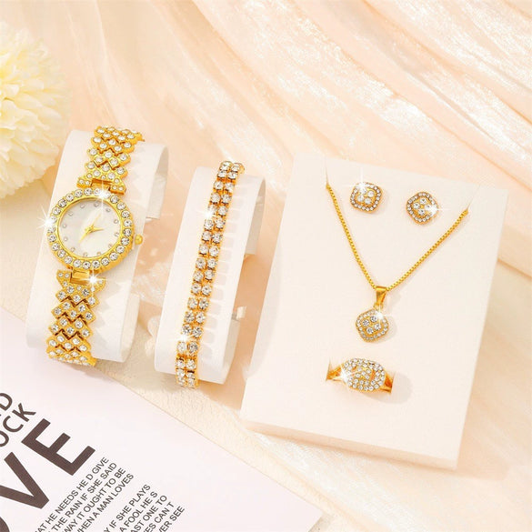 Ladies Fashionable Diamond Watch Jewelry Set With Heart Shaped Jewelry Alloy And Stainless Steel Materials