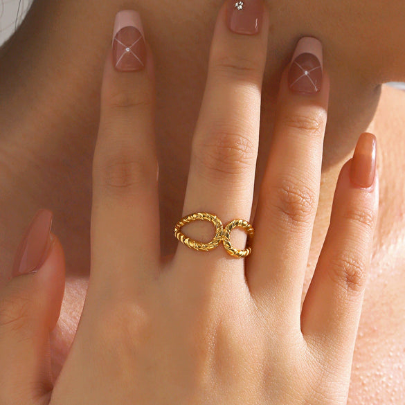 Ladies Hollow Drop Shape Hammered Stainless Steel Ring With Electroplating