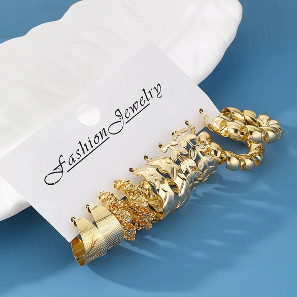 Ladies Imitation Pearl Geometric Hammer Set With Pearls Earrings