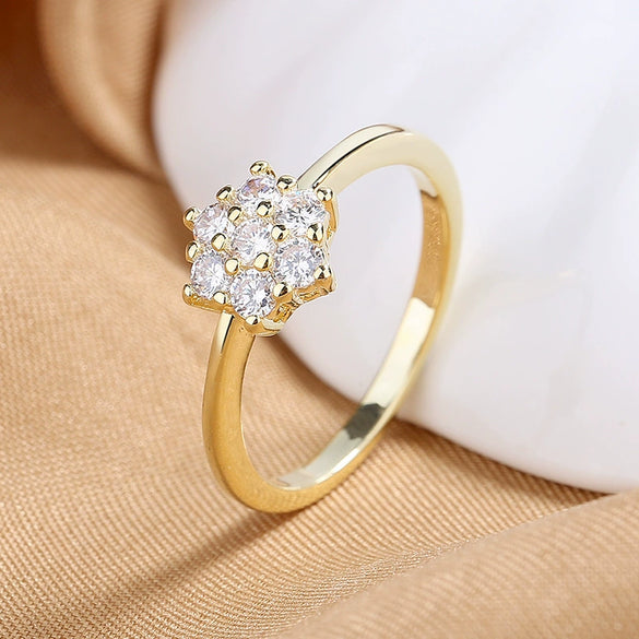 Ladies Light Luxury Snowflake Copper Gold Plated Inlaid Zircon Ring Jewelry