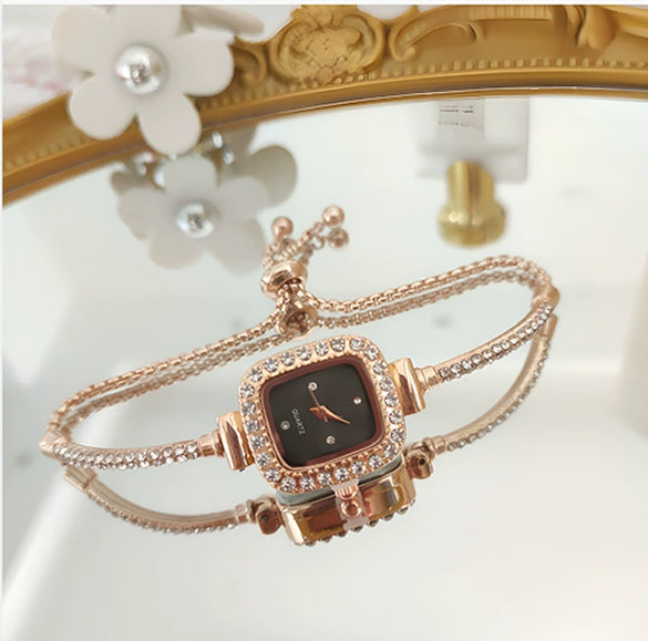 Ladies Metal Fashion Round Quartz Watch With Diecast Parts