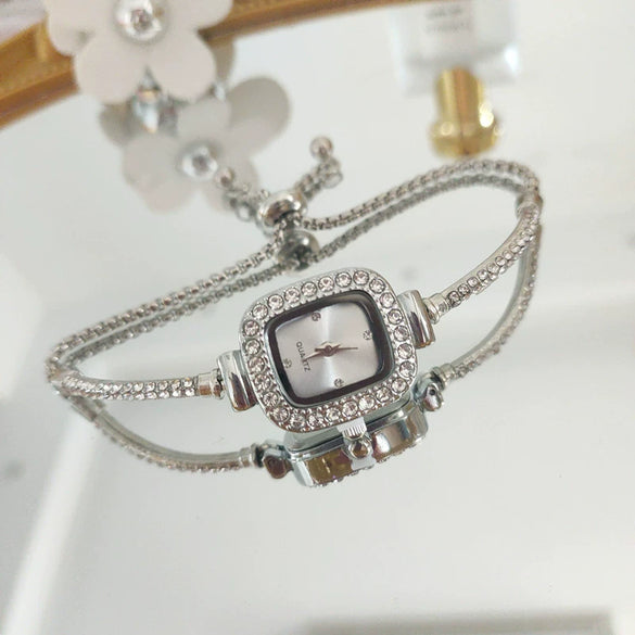 Ladies Metal Fashion Round Quartz Watch With Diecast Parts