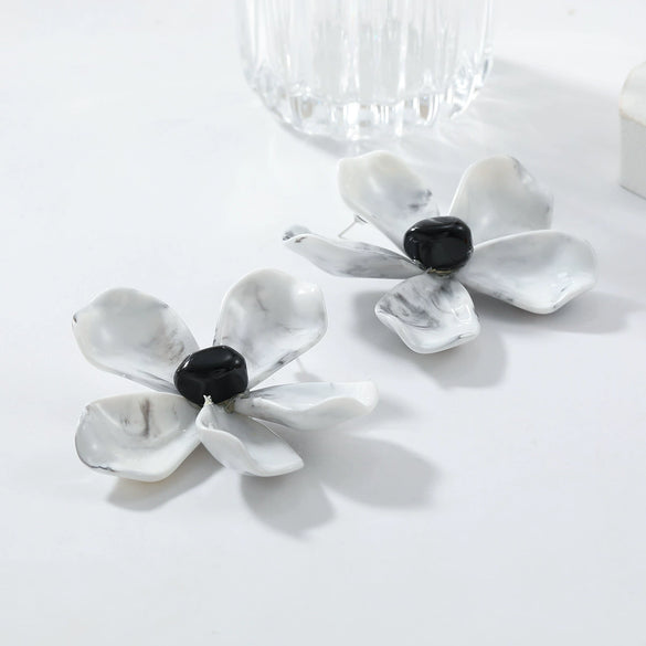 Ladies Plastic Resin Flower Painted Earrings