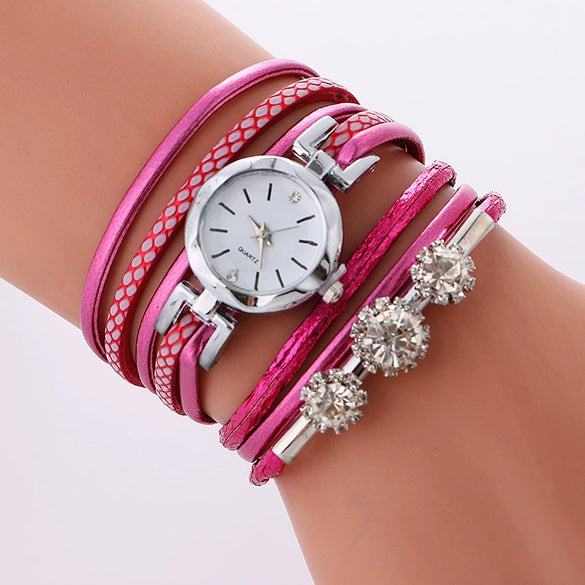 Ladies Quartz Bracelet Watch Alloy Case Imitation Leather Strap Round Dial Stainless Steel Clasp Leisure Style