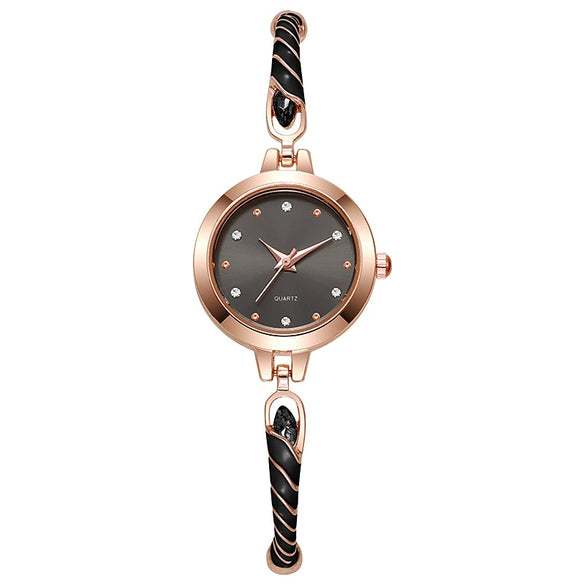 Ladies Quartz Watch Alloy Material Round Dial Leisure Style