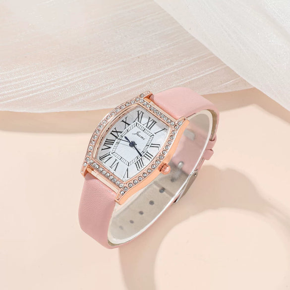 Ladies Quartz Watch Alloy Round Dial Fashion Design