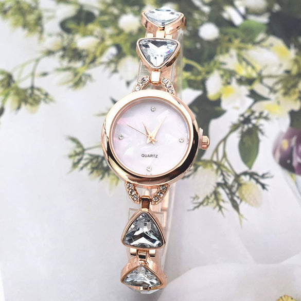 Ladies Quartz Watch Alloy Strap Round Dial Leisure Style