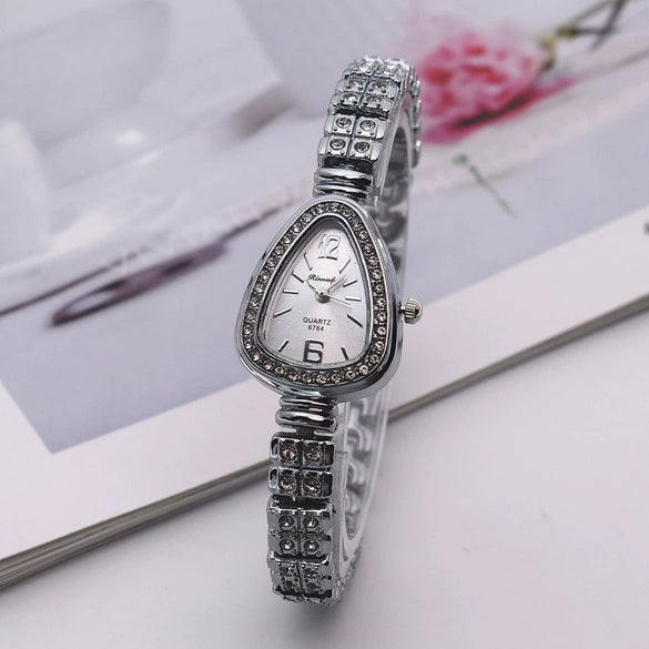 Ladies Quartz Watch Snakeshaped Flowershaped Alloy Imitation Ceramic