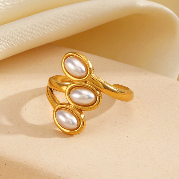Ladies Retro Style Stainless Steel And Pearl Inlaid Geometric Ring With Electroplating