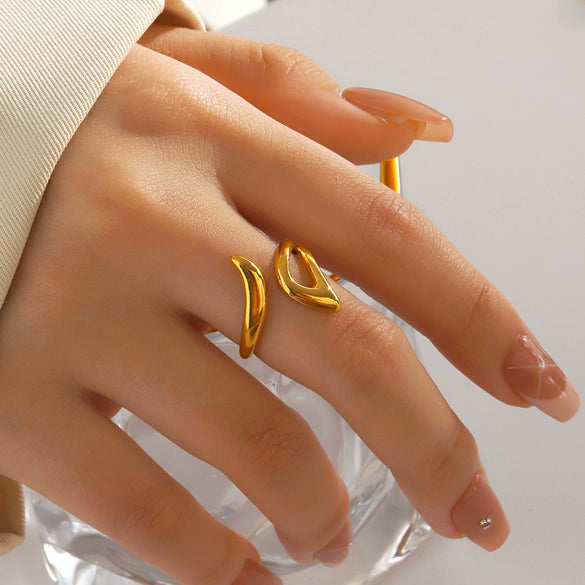 Ladies Stainless Steel Geometric Hollow Ring Electroplated Design