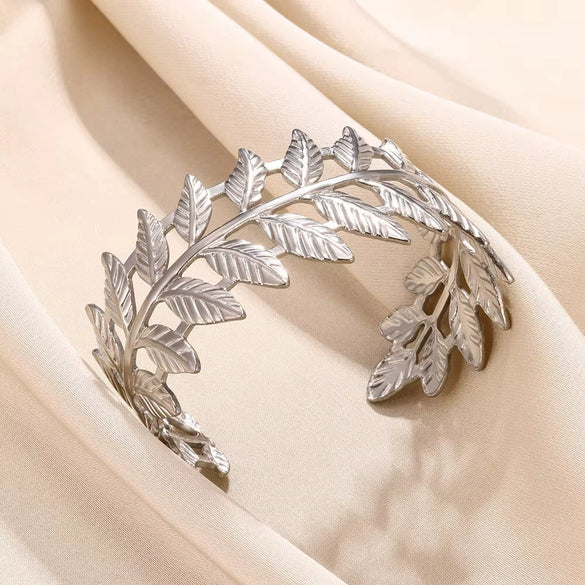 Ladies Stainless Steel Open Wide Edition Hollow Geometric Flower Leaf Exaggerated Style Electroplated Bracelet