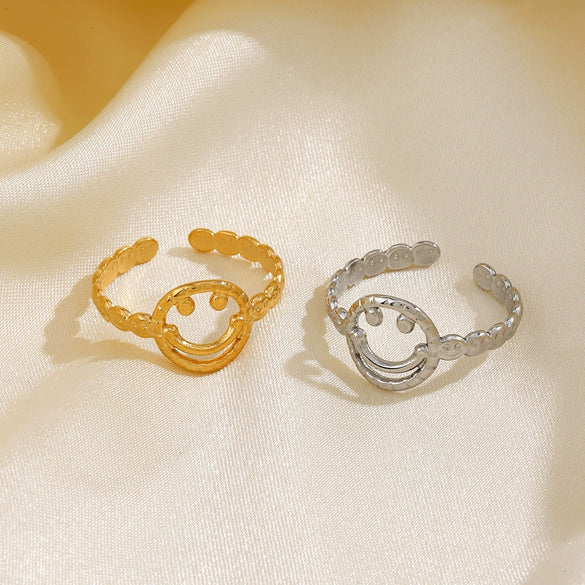 Ladies Stainless Steel Ring With Smiley Facial Features 18K Goldplated Electroplating Style