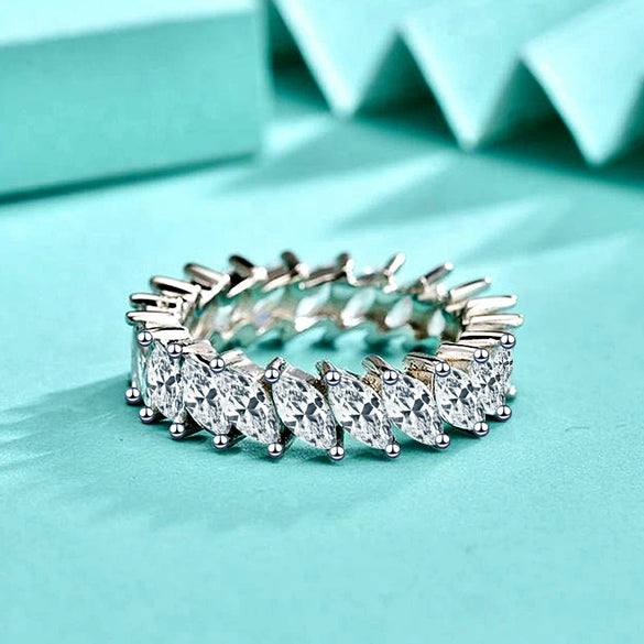 Ladies 925 Sterling Silver Horse Eye Zircon Diamond Ring Light Luxury Geometric Style