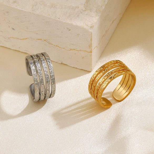 Ladies Titanium Steel And Stainless Steel Ring Geometric Tapping Pattern 18K Gold Plated