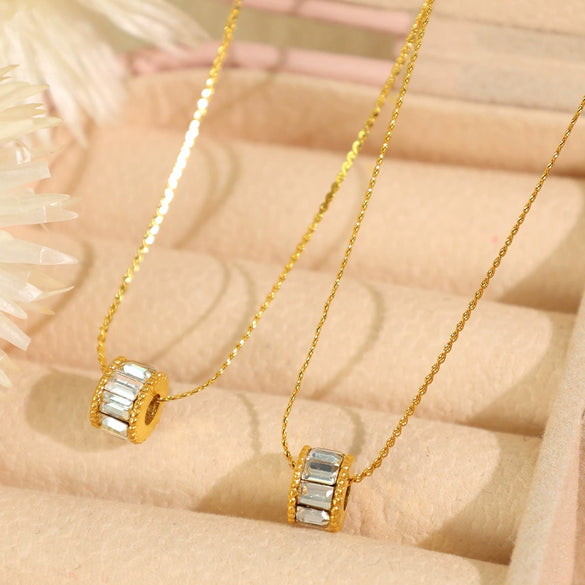 Ladies 316L Stainless Steel Clavicle Chain Jewelry With Microinlaid Full Diamond Small Waist Pendant And Geometric Style Electroplated