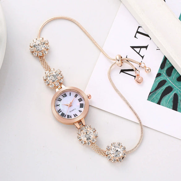 Ladies Watch Alloy Round Dial Fashion Simple Roman Numerals Pullout Bracelet