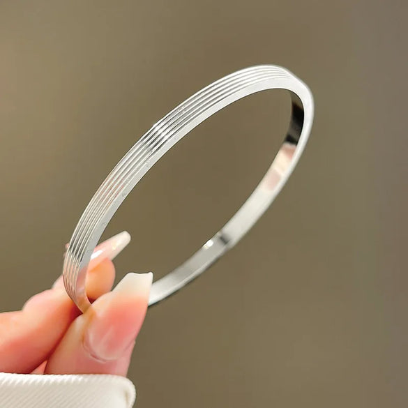 Lady Four Leaf Clover Titanium Steel Bangle In Bulk