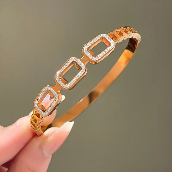 Lady Four Leaf Clover Titanium Steel Bangle In Bulk