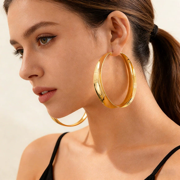 Large Geometric Circle Earrings With Polka Dot Floral Pattern Sweet Cool Style Zinc Alloy Design With Stainless Steel Posts