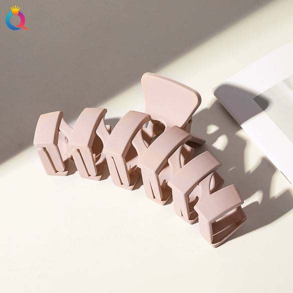 Large Retro Plastic Shark Hair Clip For Women Handmade Updo Hairpin Simple Fashion Hair Accessory Wholesale