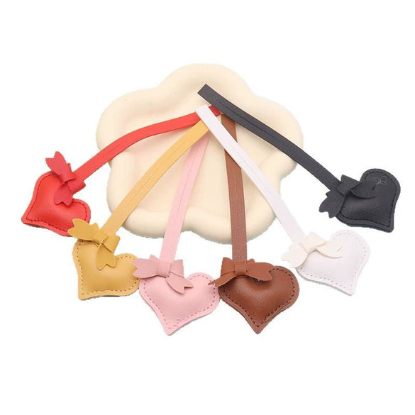 Leather Heartshaped Keychain Pendant Solid Color Modern Minimalist Style