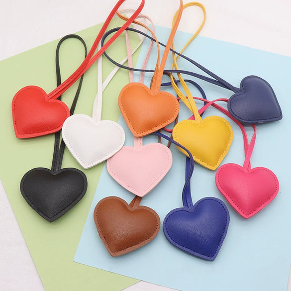 Leather Heartshaped Pendant Key Chain Creative Modern Simplicity Style