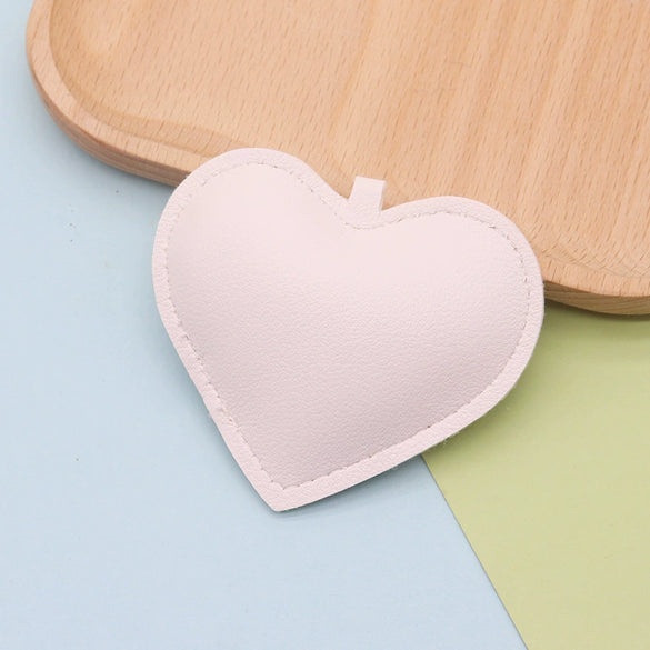 Leather Peach Heart Keychain For Women Fashion Luggage And Car Interior Pendant