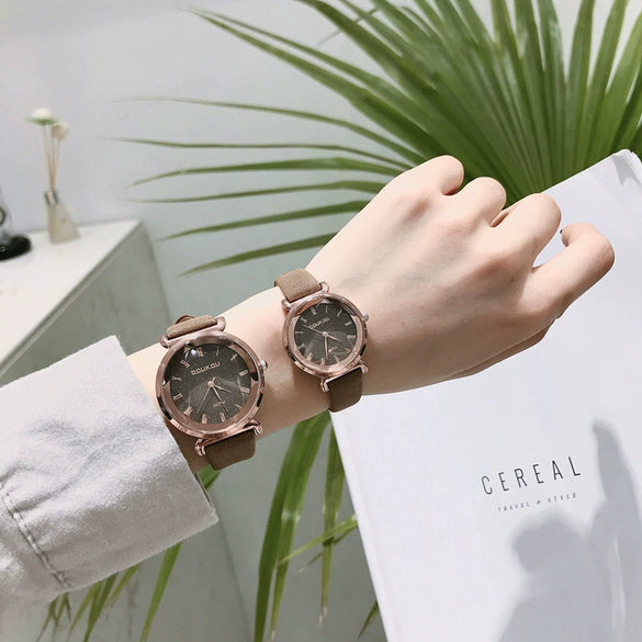 Leisure Retro Allmatch Couple Watch Alloy Case Imitation Leather Strap Stainless Steel Clasp Round Dial Ordinary Glass Mirror