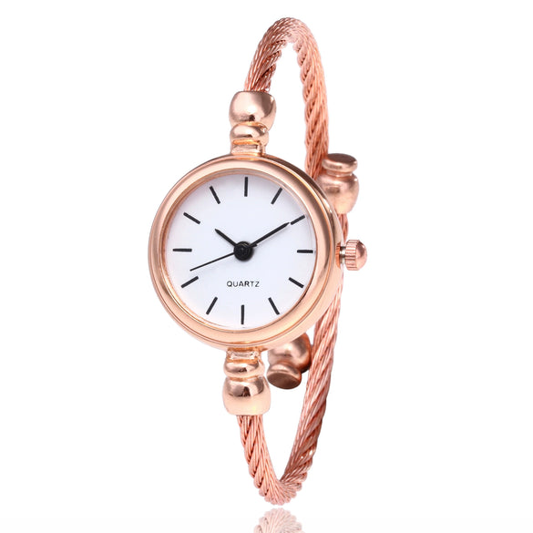 Leisure Style Alloy Bracelet Pointer Female Student Round Dial Decorative Watch