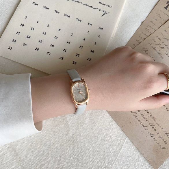 Leisure Style Female Student Watch Alloy Case Ordinary Glass Mirror