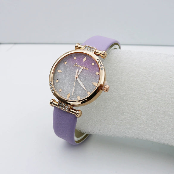 Leisure Women's Alloy And Pu Leather Round Dial Quartz Watch
