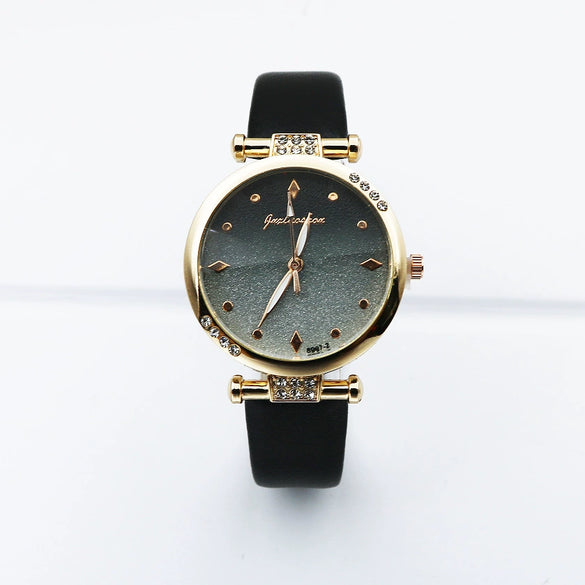 Leisure Women's Alloy And Pu Leather Round Dial Quartz Watch