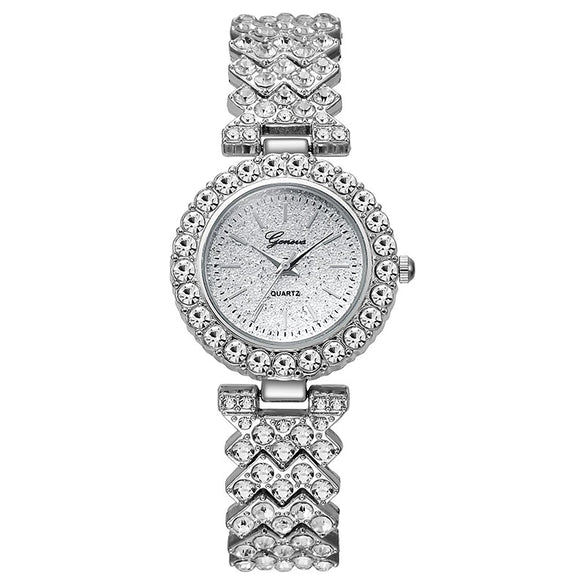 Leisure Women's Alloy Bracelet Watch With Round Dial And Quartz Movement