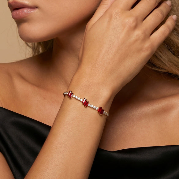 Light Luxury Elegant Red Zircon Embellished Titanium Steel Electroplated Stackable Commuter Bracelet Unisex