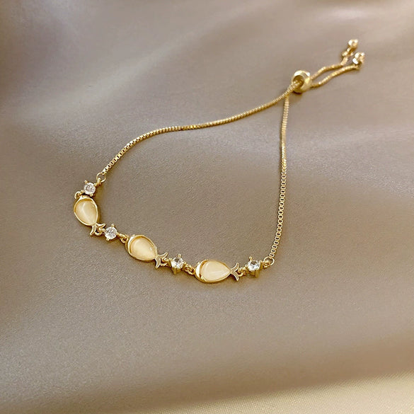 Light Luxury Fashionable Temperament Allmatch Simple Geometric Pearl Bracelet Made Of Copper With Electroplating For Women