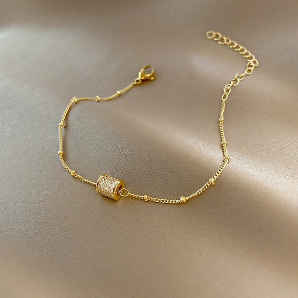 Light Luxury Fashionable Temperament Allmatch Simple Geometric Pearl Bracelet Made Of Copper With Electroplating For Women