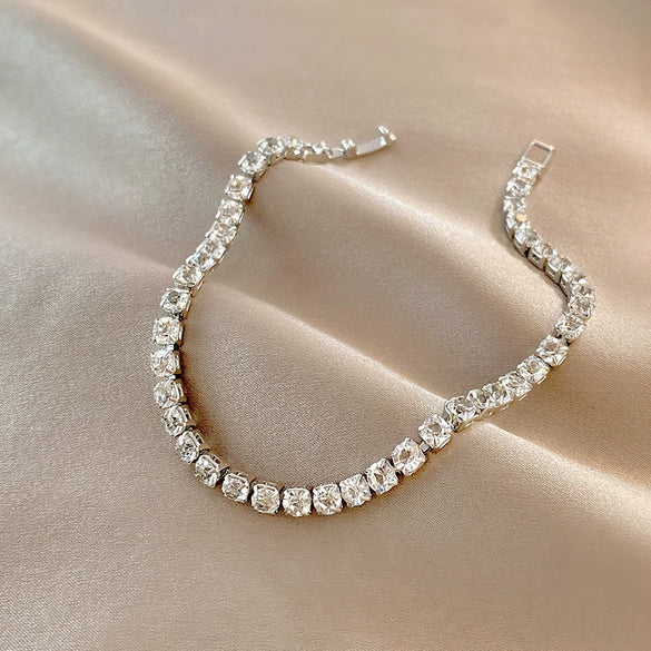 Light Luxury Fashionable Temperament Allmatch Simple Geometric Pearl Bracelet Made Of Copper With Electroplating For Women