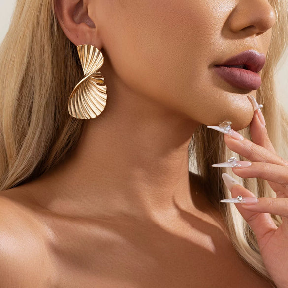 Light Luxury Geometric Alloy Earrings With Electroplating For Women