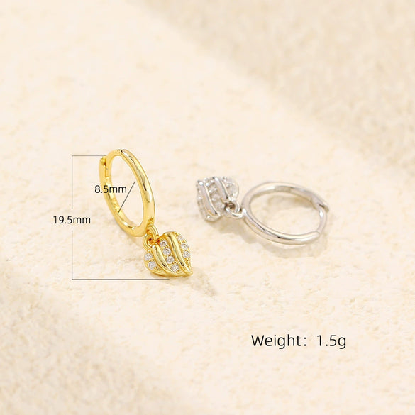 Light Luxury Heartshaped S925 Silver Earring For Women With Electroplating