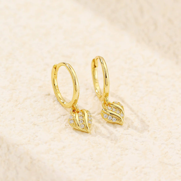 Light Luxury Heartshaped S925 Silver Earring For Women With Electroplating