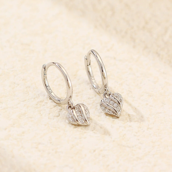 Light Luxury Heartshaped S925 Silver Earring For Women With Electroplating