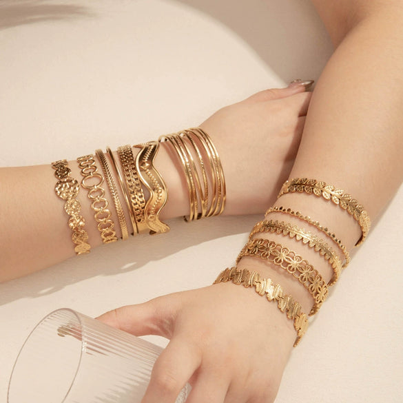 Light Luxury High End Sense Niche Exaggerated Stainless Steel Snake Shaped Geometric Titanium Steel Opening Bracelet With Electroplating