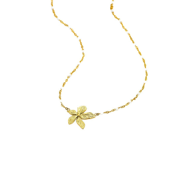 Light Luxury Highend Titanium Steel Stainless Steel Necklace With Leaf Petal Pendant Electroplated Jewelry For Women