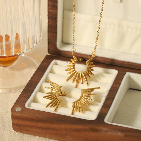 Light Luxury Niche Fashion Stainless Steel Geometric Earrings With Sun Light Pendant And Electroplating Treatment