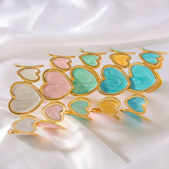 Light Luxury Open Color Love Shaped Oil Titanium Steel And Stainless Steel Electroplated Bracelet