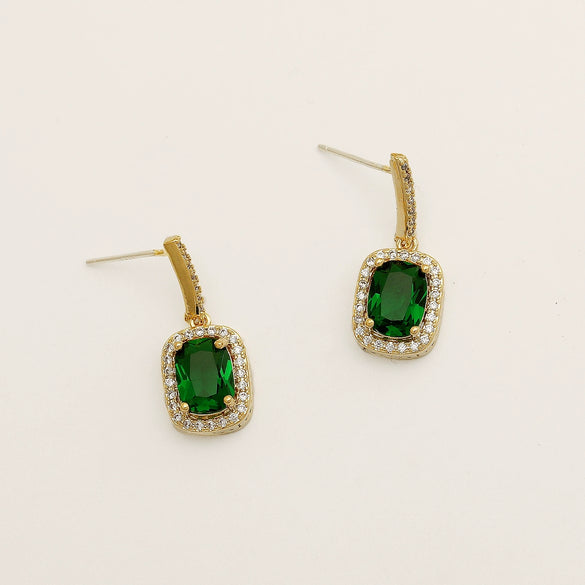 Light Luxury Retro Drop Shape Metal Earrings For Women With Electroplated Geometric Design And Green Accent