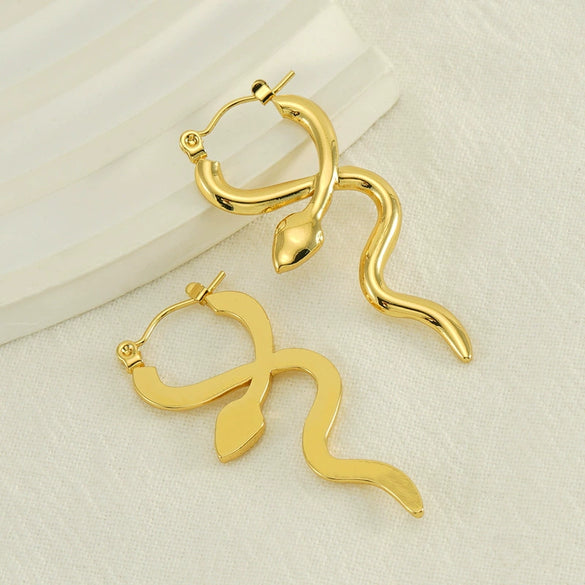 Light Luxury Snake Earrings 316L Stainless Steel 18K Electroplated Jewelry For Women